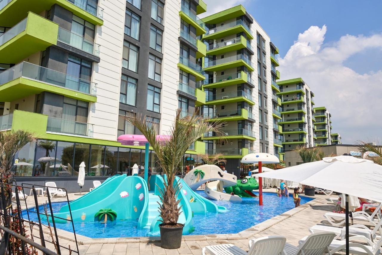 Fineloft Sea View Apartment-Spa N Pools Beach Resort Năvodari Extérieur photo