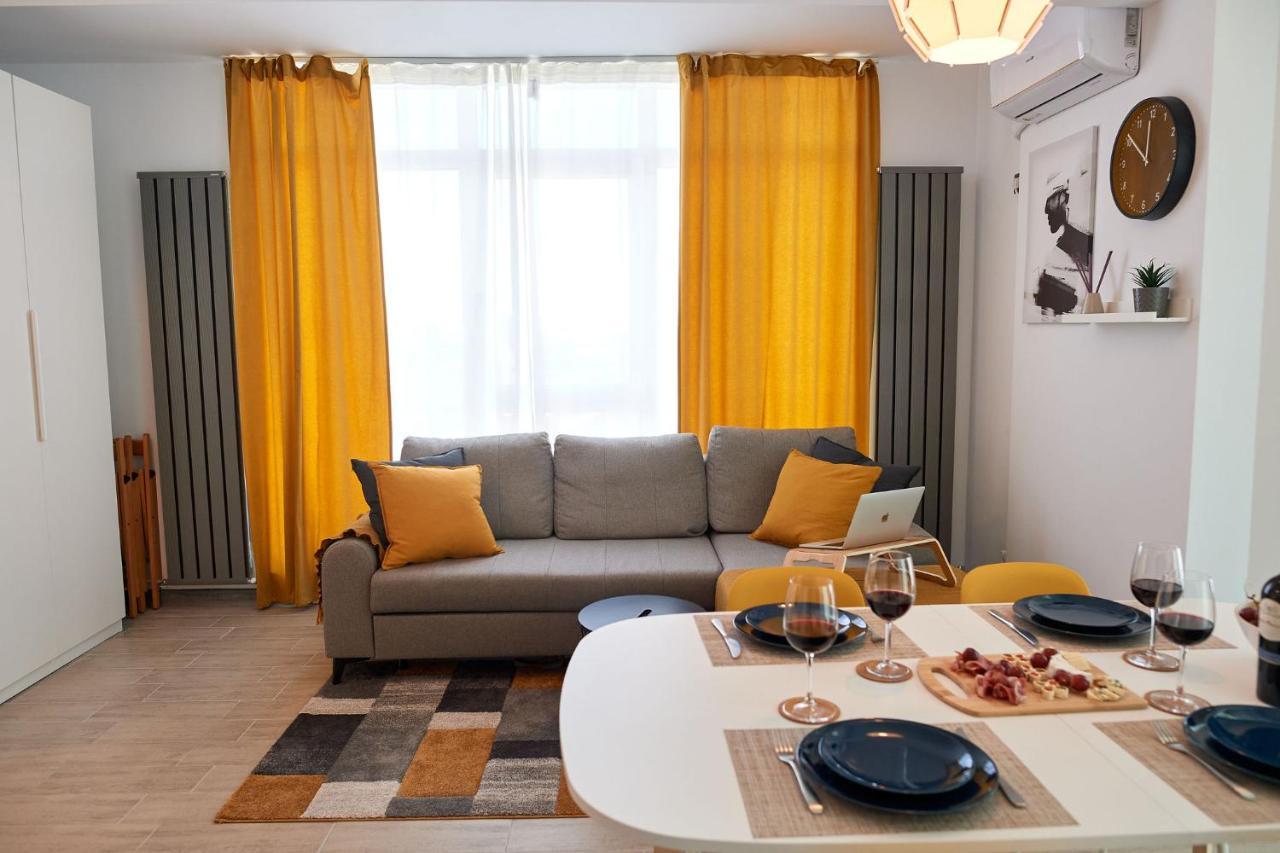 Fineloft Sea View Apartment-Spa N Pools Beach Resort Năvodari Extérieur photo